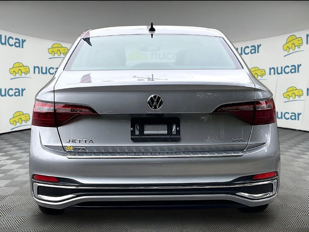 Used 2024 Volkswagen Jetta SEL FWD image 5