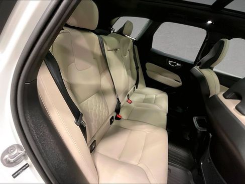 Certified 2026 Volvo XC60 B5 Plus w/ Protection Package Premier AWD/4WD image 24