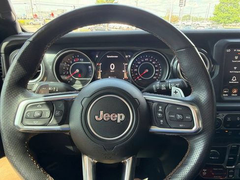 Used 2022 Jeep Wrangler Unlimited Rubicon AWD/4WD image 18