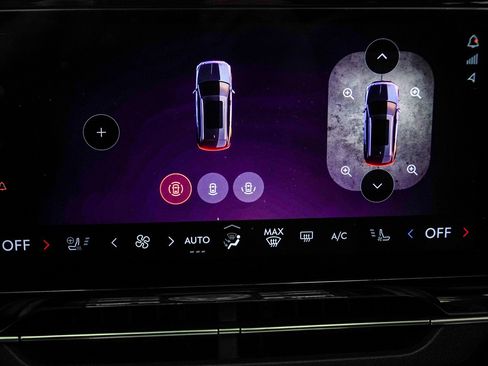 Used 2024 Lincoln Nautilus Reserve w/ Equipment Group 202A image 28