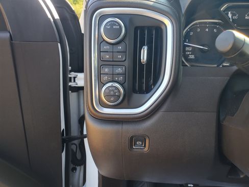 Used 2021 GMC Sierra 1500 SLT w/ SLT Convenience Package image 29