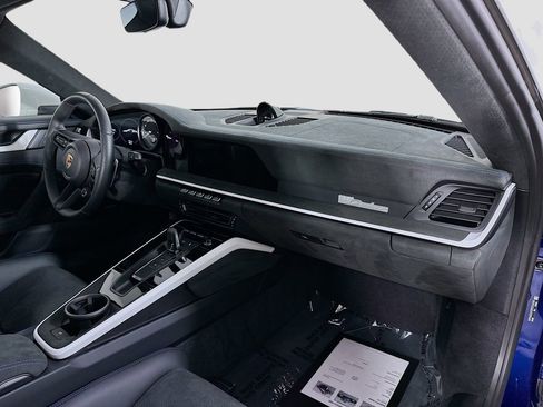 New 2023 Porsche 911 Dakar image 28