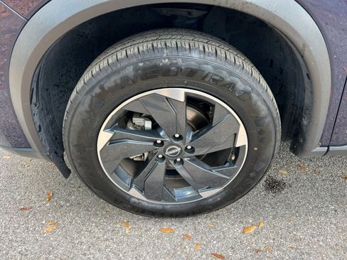 Used 2025 Nissan Rogue SV FWD image 31