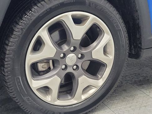 Used 2020 Jeep Compass Limited image 31