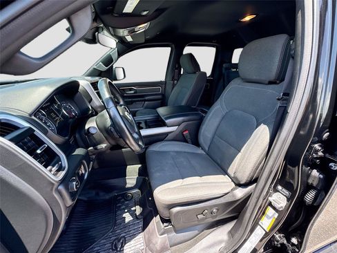 Used 2022 RAM 1500 Big Horn AWD/4WD image 2