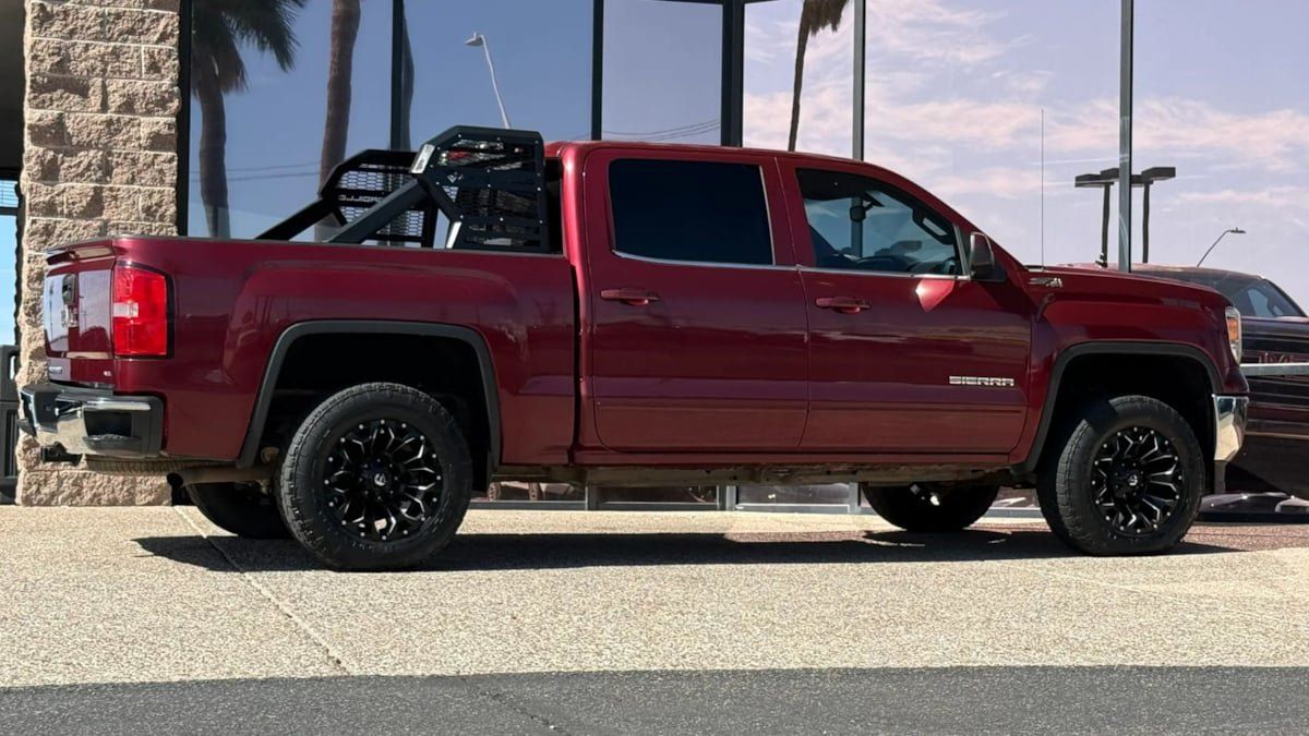 Used 2015 GMC Sierra 1500 SLE w/ SLE Value Package AWD/4WD image 13