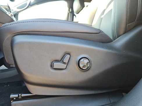 New 2026 Chrysler Pacifica Select image 34