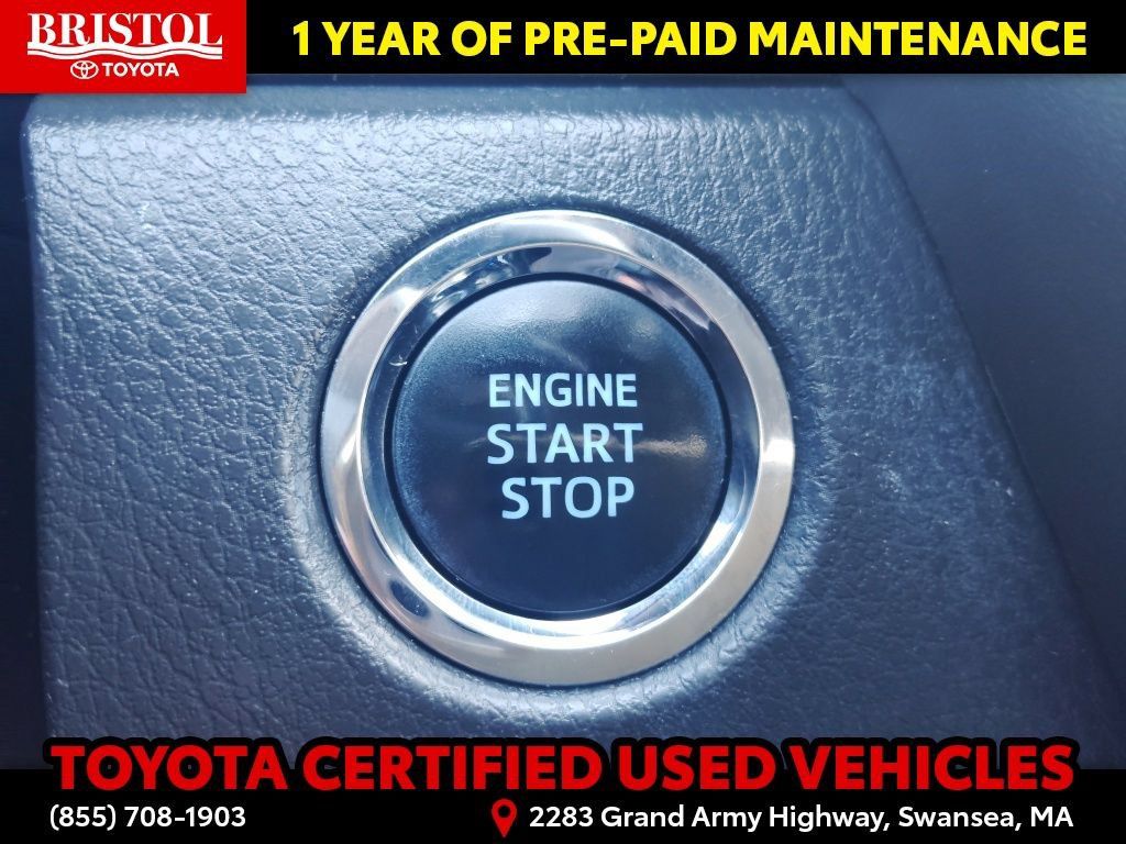 Certified 2019 Toyota Camry XLE FWD image 29