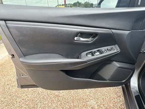 Used 2022 Nissan Sentra SV FWD image 22