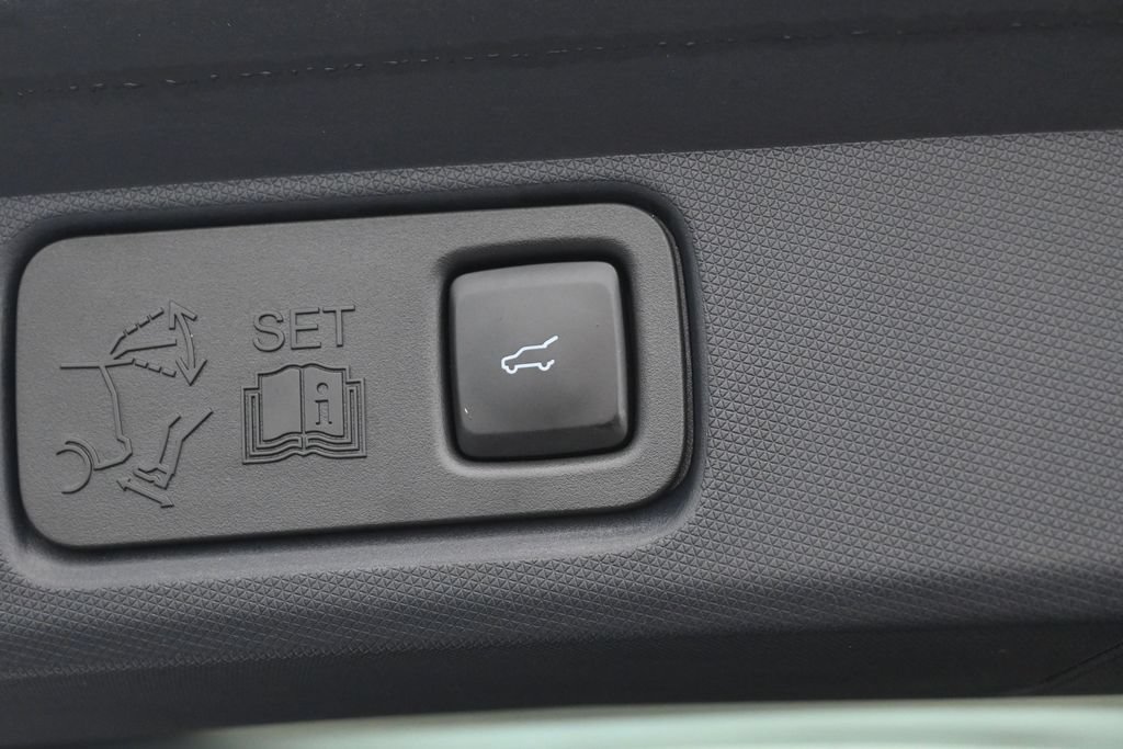 Used 2022 Ford Mustang Mach-E Premium RWD image 40