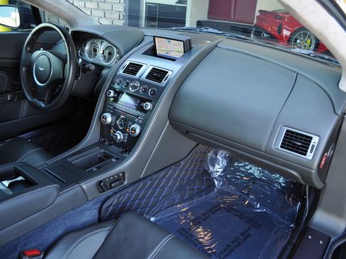 Used 2009 Aston Martin V8 Vantage Coupe image 36