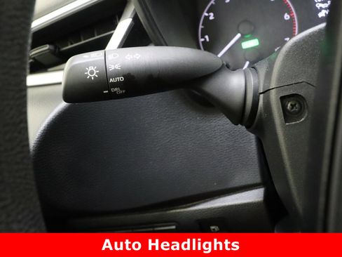 Used 2024 Toyota Corolla LE image 22