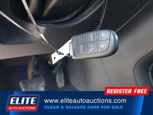 Used 2015 Chrysler 200 S w/ Navigation & Sound Group I image 22