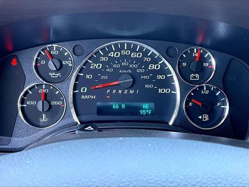 New 2025 Chevrolet Express 2500 w/ Enhanced Convenience Package RWD image 17