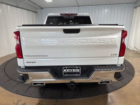 Used 2021 Chevrolet Silverado 1500 LTZ w/ Technology Package AWD/4WD image 7