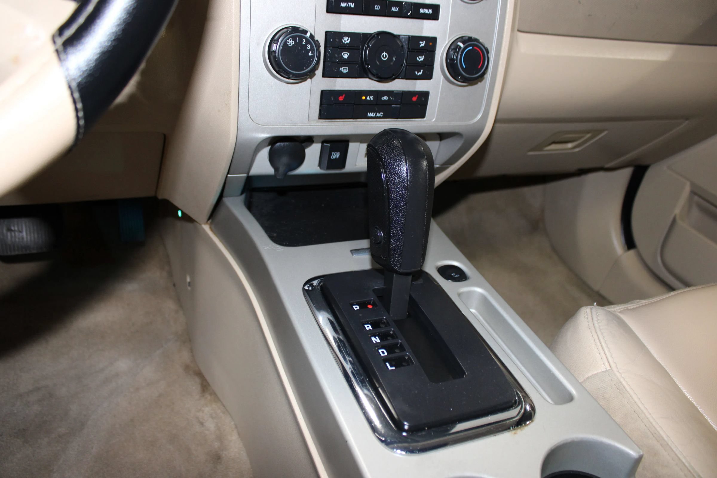 Used 2012 Ford Escape XLT FWD image 17