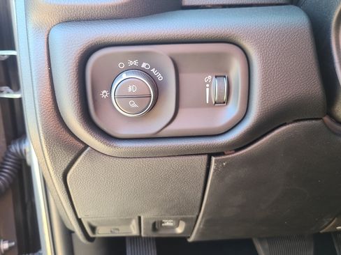 New 2026 RAM 2500 Big Horn AWD/4WD image 14