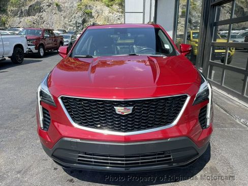 Used 2021 Cadillac XT4 Sport w/ Sun And Sound Package AWD/4WD image 3