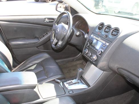 Used 2010 Nissan Altima 2.5 SL w/ SL Pkg image 12