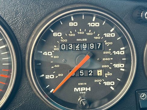 Used 1998 Porsche 911 Carrera S image 30