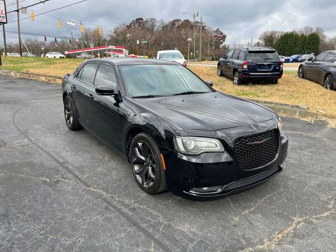 Used 2021 Chrysler 300 S RWD image 6