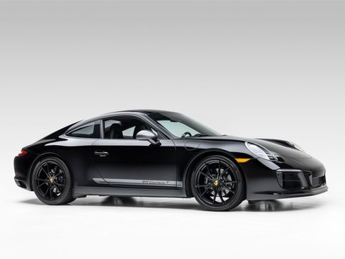 Used 2019 Porsche 911 Carrera image 5