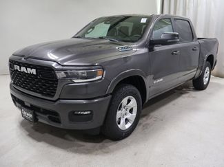 New 2026 RAM 1500 4x4 Crew Cab video 3