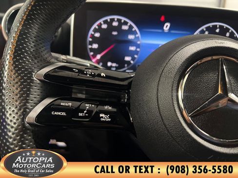 Used 2024 Mercedes-Benz GLC 300 GLC 300 4MATIC Coupe image 32