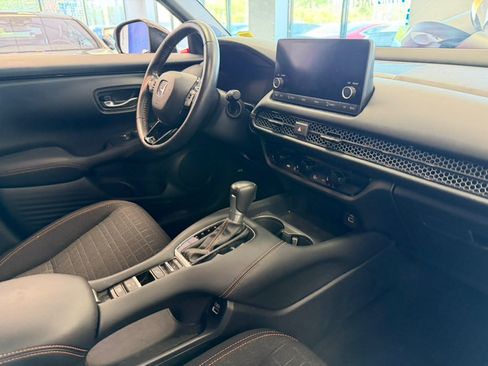 Used 2023 Honda HR-V Sport image 38