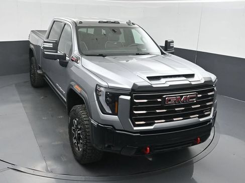 Used 2025 GMC Sierra 2500 AT4X AWD/4WD image 38