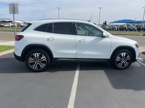 Used 2025 Mercedes-Benz GLA 250 4MATIC image 14