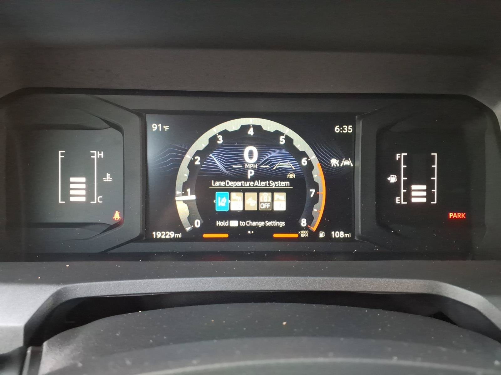 Certified 2025 Toyota Tacoma SR5 AWD/4WD image 20