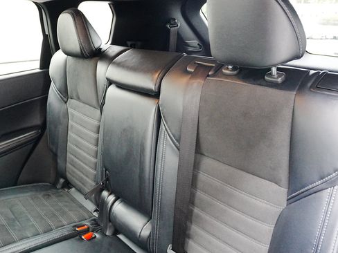 Used 2024 Mitsubishi Outlander SE image 14