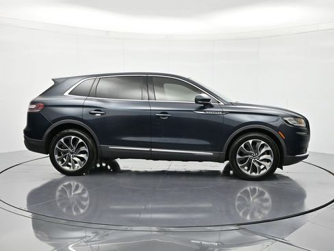 Used 2023 Lincoln Nautilus Reserve image 5