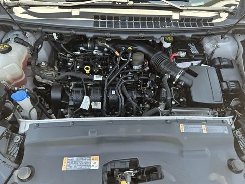 Used 2019 Ford Edge Titanium AWD/4WD image 32