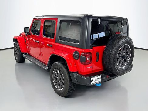Used 2023 Jeep Wrangler Unlimited Sahara AWD/4WD image 9