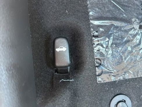 New 2025 Nissan Versa SV w/ Trunk Package image 21