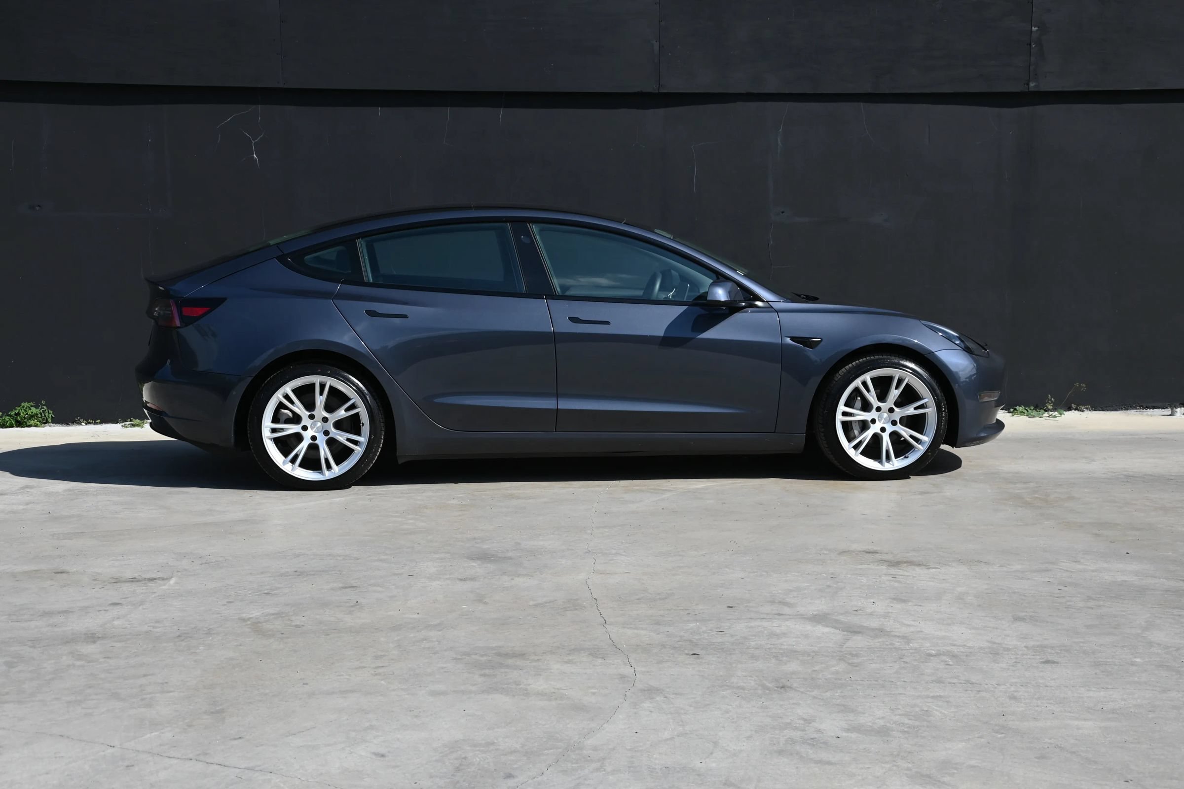 Used 2022 Tesla Model 3 RWD image 7