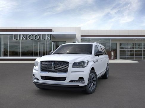 New 2023 Lincoln Navigator L Reserve image 2
