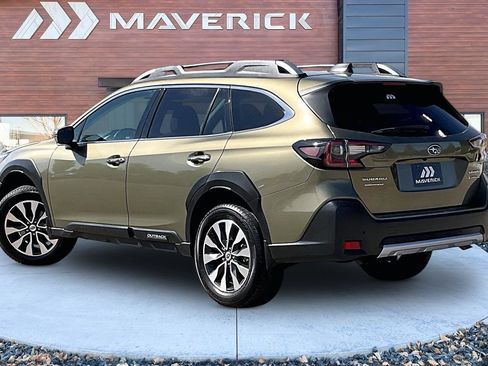 Used 2023 Subaru Outback Touring XT AWD/4WD image 4