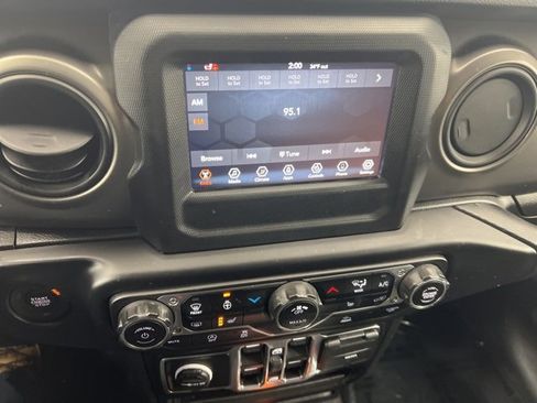 Used 2023 Jeep Wrangler Willys image 16