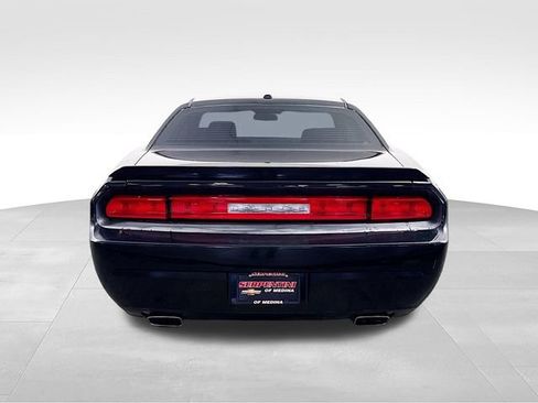 Used 2010 Dodge Challenger R/T RWD image 10