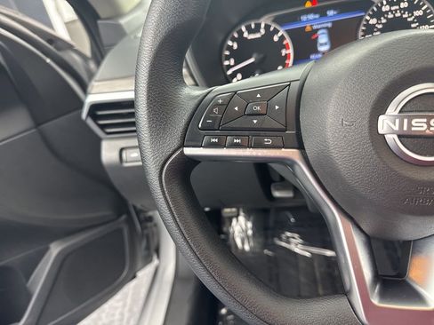 Used 2024 Nissan Altima 2.5 SV image 24