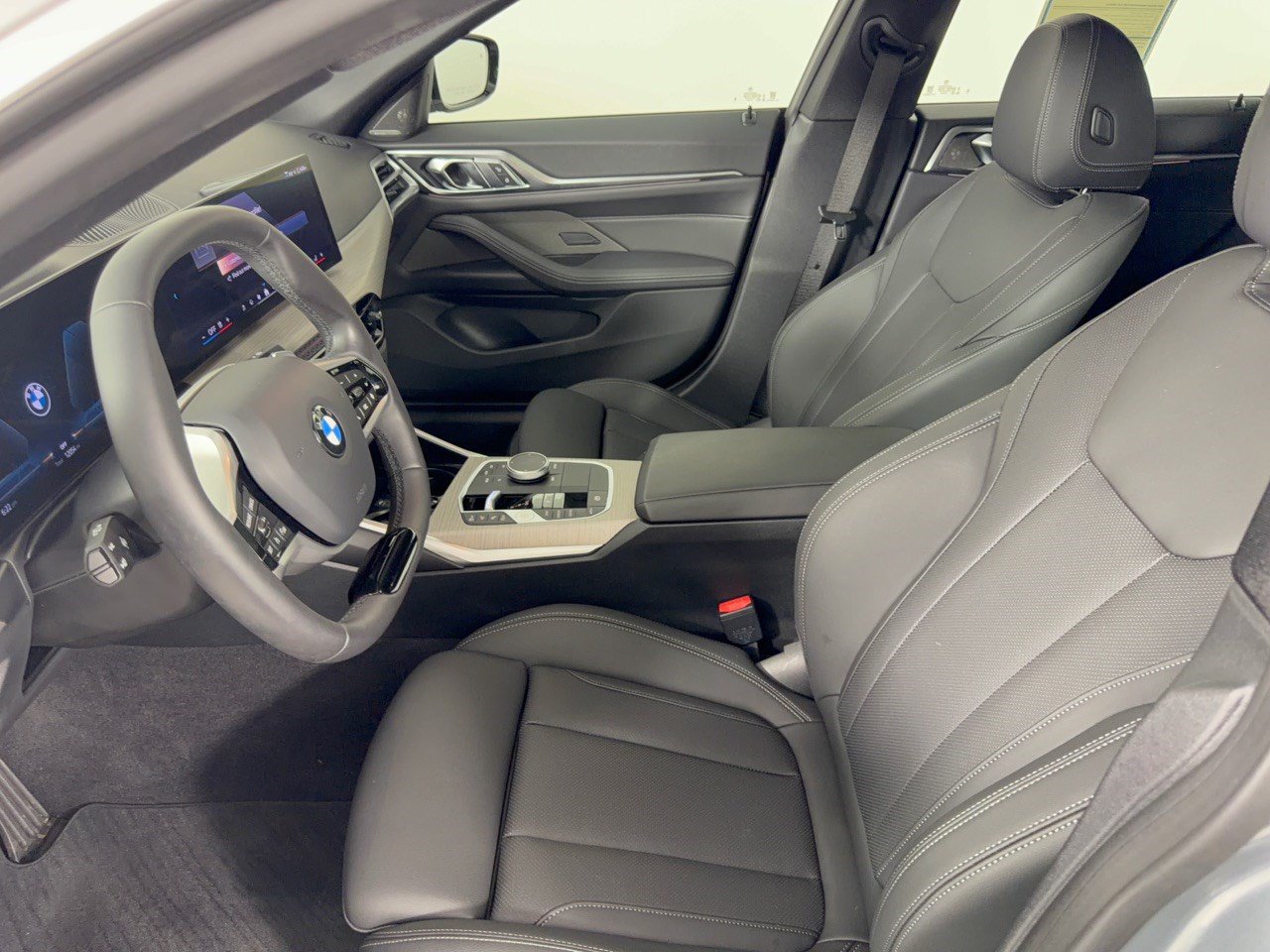 Certified 2026 BMW 430i w/ Premium Package RWD image 5