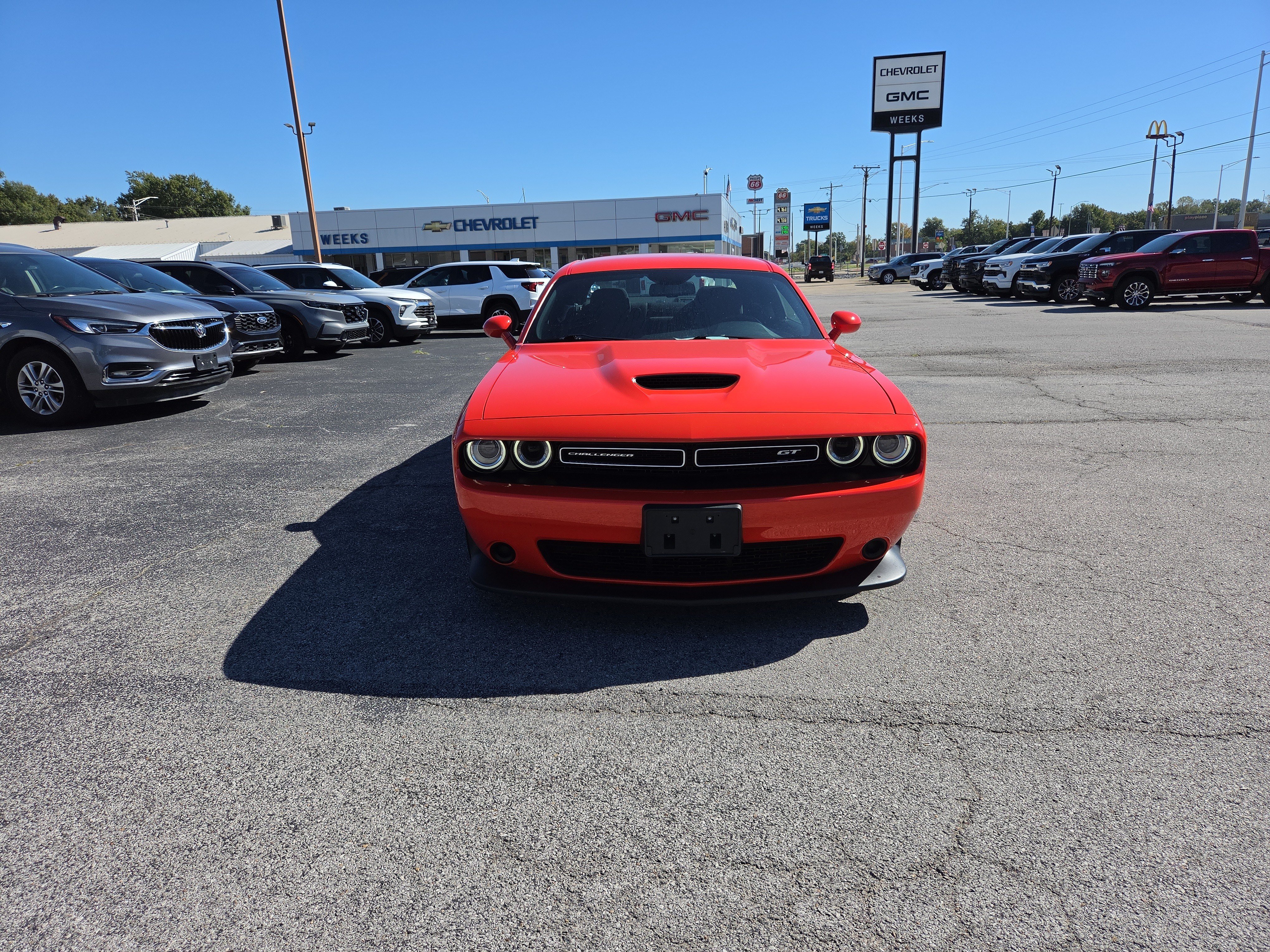 Used 2023 Dodge Challenger GT RWD image 2