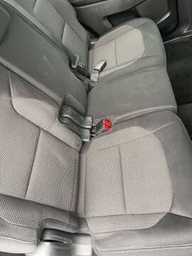 Used 2017 Ford Explorer XLT AWD/4WD image 14