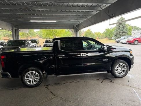 Used 2023 Chevrolet Silverado 1500 LTZ w/ Technology Package AWD/4WD image 9