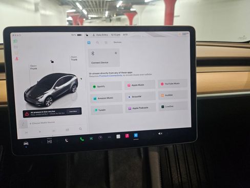 Used 2023 Tesla Model Y Long Range image 32