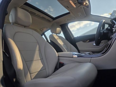 Used 2021 Mercedes-Benz C 300 4MATIC Sedan image 27