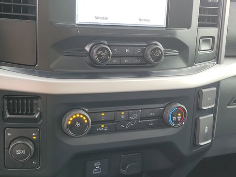 Used 2022 Ford F150 XLT w/ XTR Package image 28